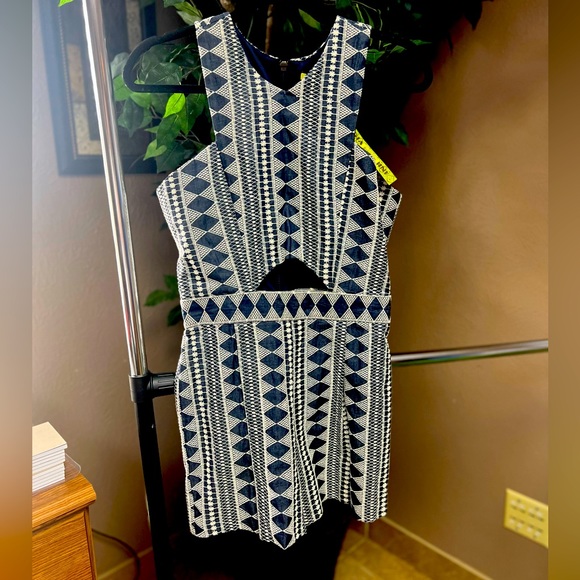 Gianna Bini A Little Party Romper Size Small - Picture 1 of 4